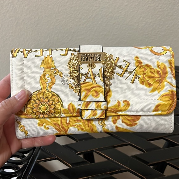 NWT Versace Jeans Couture Wallet on Chain - Picture 2 of 10